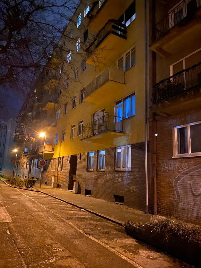 Sunny House One Apartment Братислава Екстериор снимка