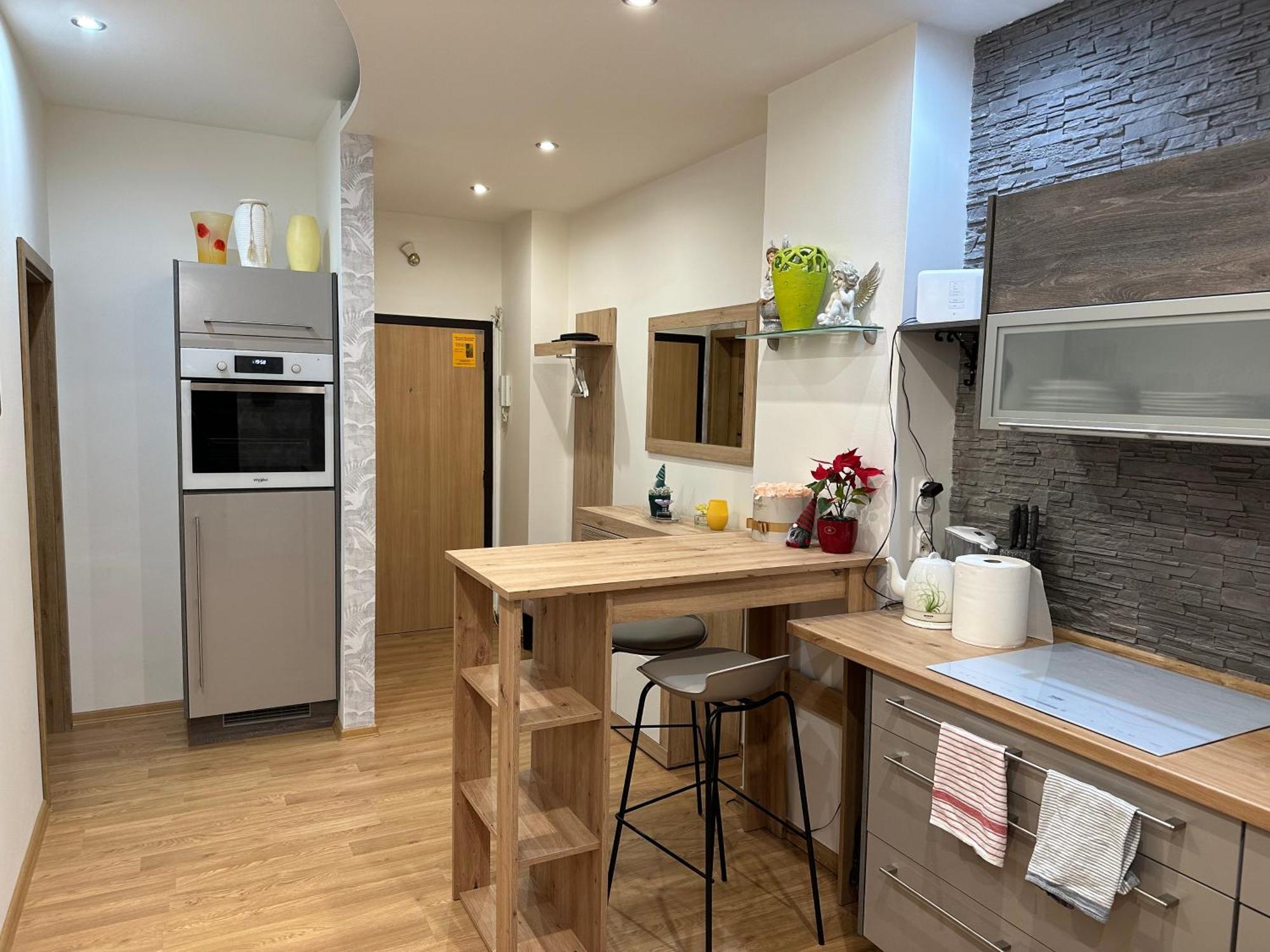 Sunny House One Apartment Братислава Екстериор снимка