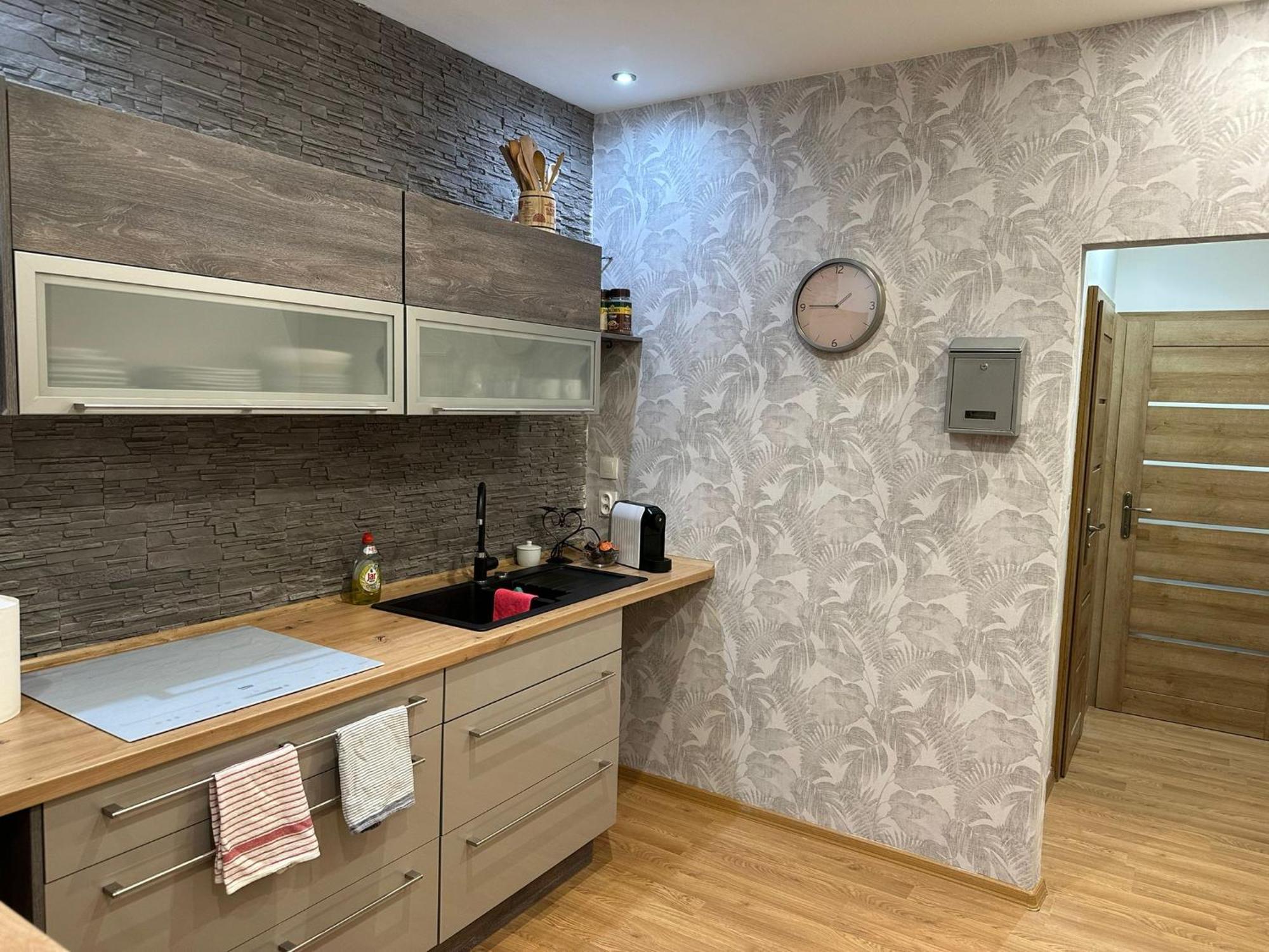 Sunny House One Apartment Братислава Екстериор снимка